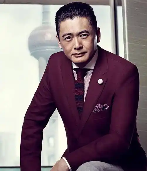 论港星中最帅气的男明星,我认为黎明的位置不应该这么靠前_吴彦祖