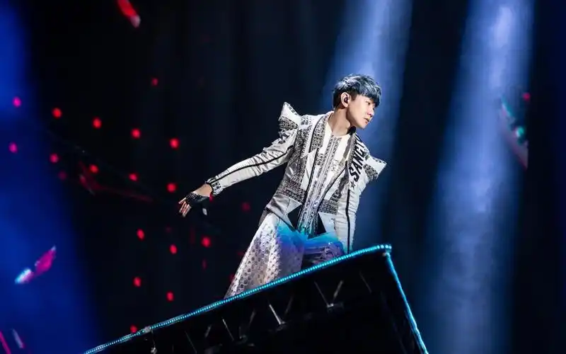 林俊杰圣所演唱会唱过的所有黑武士c5强混声娱乐向