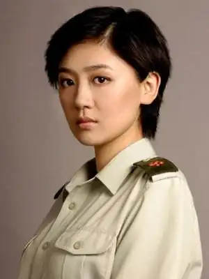 韦玮个人资料简介_韦玮图片写真_生活照_家庭背景-明星库