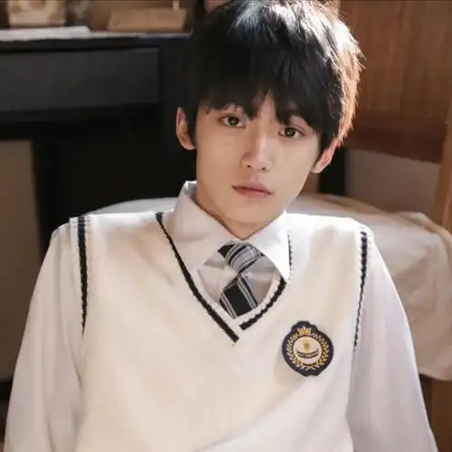 头像男生现在的孩子啊只懂求根公式不懂人生