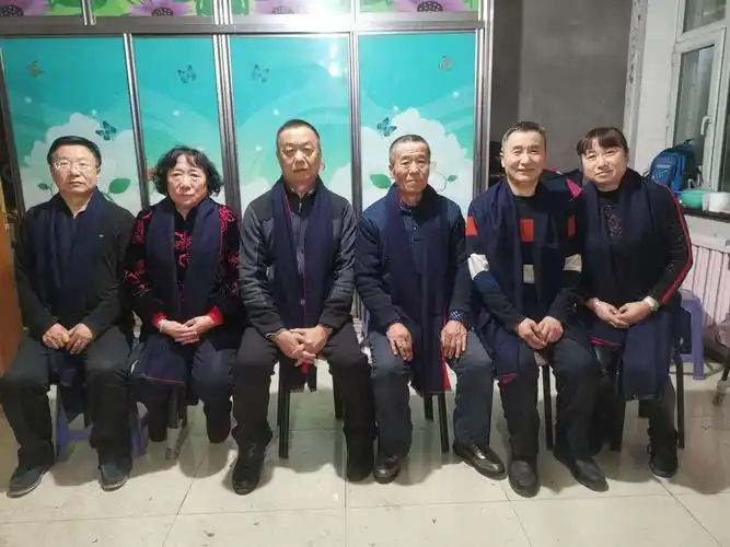 李氏兄弟姐妹合影