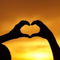 我对你的爱是真心的,温馨的爱心手势高清头像图片-唯美头像