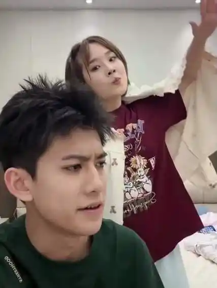 反复横跳极限运动的魅力之旅