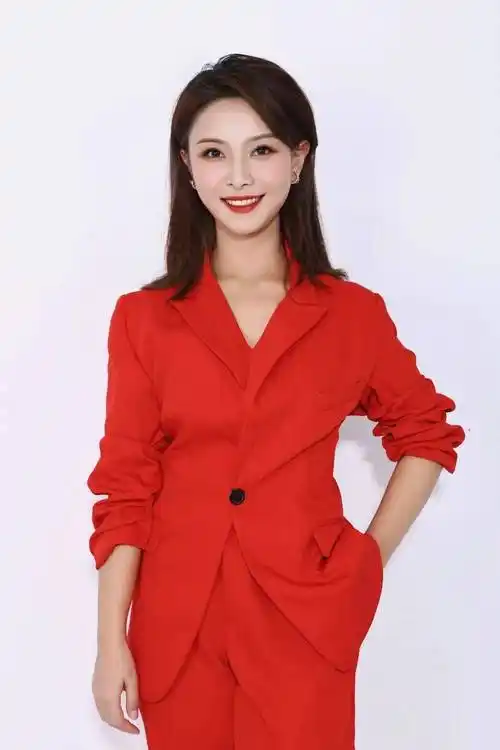 主持人现场送祝福!