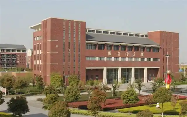 无锡最美高中校园大pk敢不敢说你的学校是第一