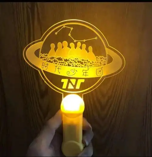 时代少年团演唱会发箍应援灯牌发光小胸牌tnt爆米花手灯diy荧光棒 tnt