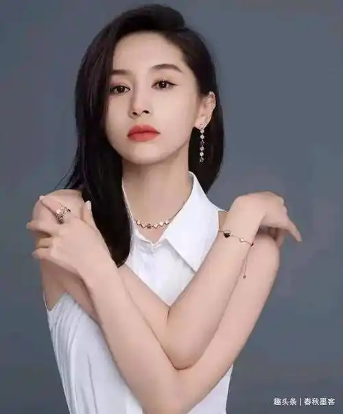 坦白说,王子文素颜的情况已经很好了.毕竟,她的年龄不容易.