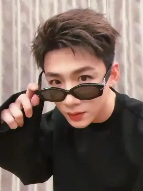 偶像的年度封神镜头  #白敬亭  #怀柔王子白敬亭  #向全世界安利