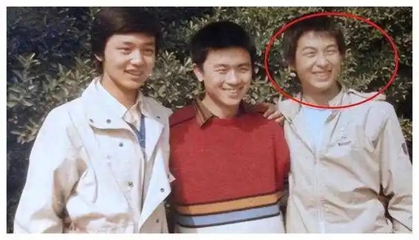 张嘉译被前妻指责软饭男,再婚身价24亿的王海燕,生活转变大!