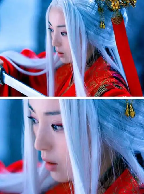 这是董璇在电视剧《神雕侠侣》中饰演的"祖师婆婆林朝英",白发戴发冠