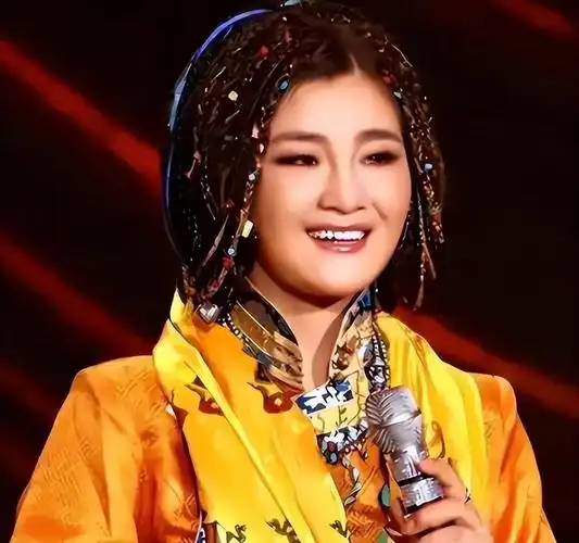 将西海情歌据为己有,与刀郎对簿公堂42次,降央卓玛现在怎样了?