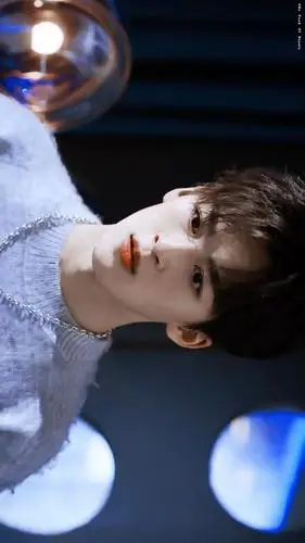 何洛洛完美的他修图搬运