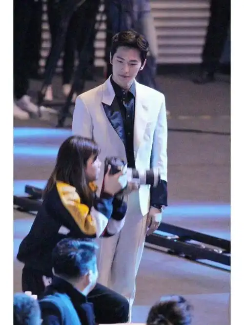 想不开拉踩杨洋的性格?综艺吸粉王者笑了