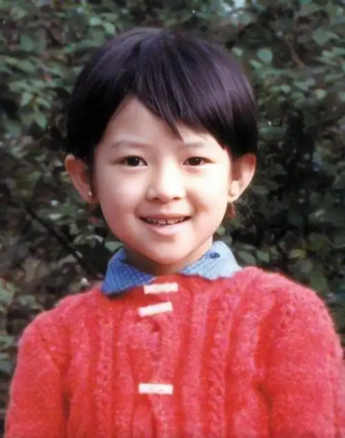 老照片:明星小时候的样子,你能认出几个?