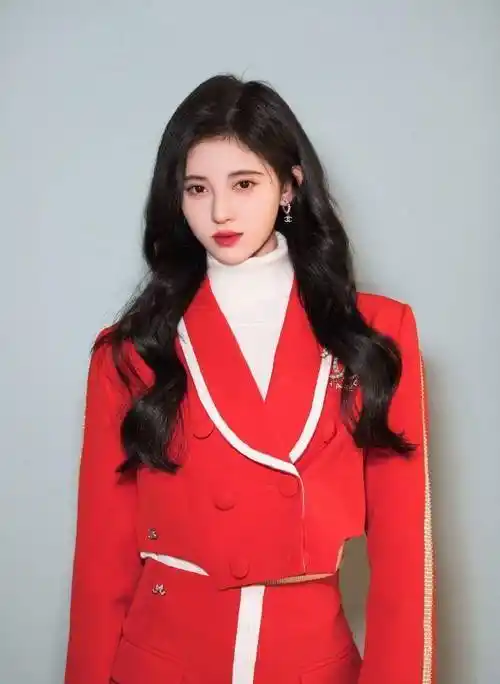 娱乐点评:杨幂,鞠婧祎,周冬雨,欧阳娜娜,孟美岐,宋茜_电影节_电视剧