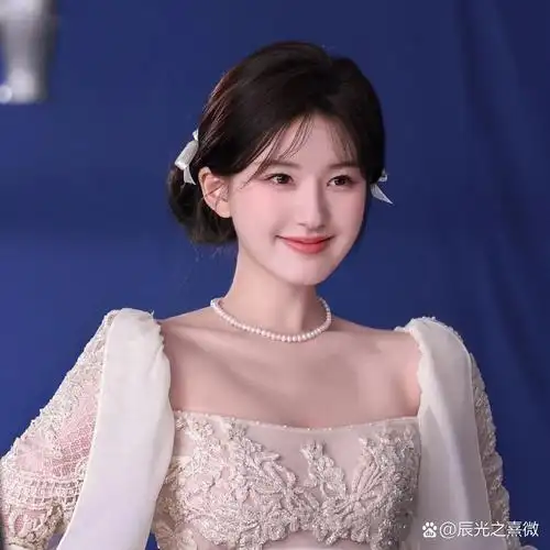 赵露思可爱头像.可露丽快来拿啊!