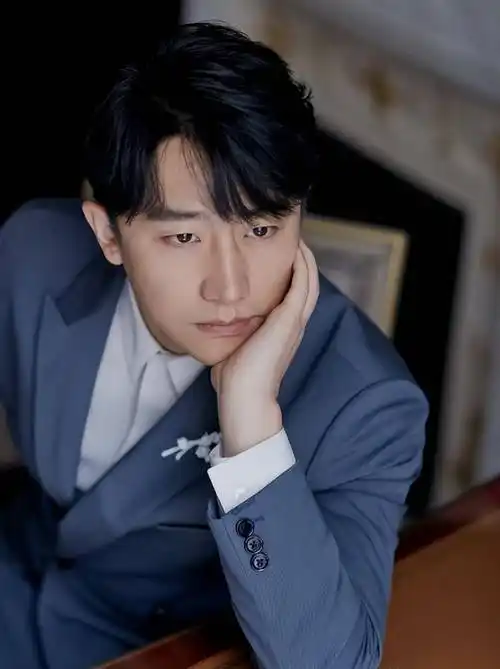 黄轩:3年内连失3位至亲,15封家书让人感动,恐婚原因让人感叹_爸爸