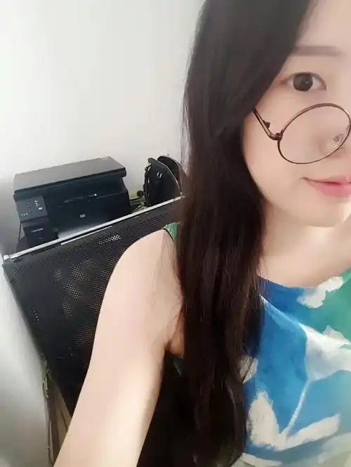 眼镜娘合集为你喜欢的眼镜娘打call吧