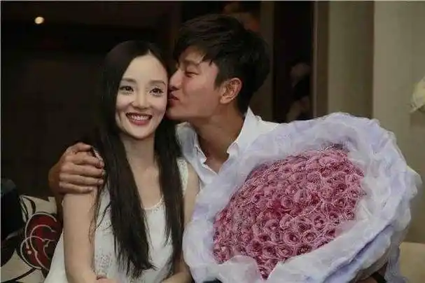 金晨贾乃亮是什么关系