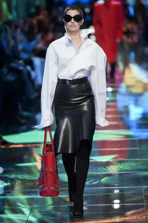 这些时尚达人利用个性的搭配风格,提高了时髦的辨识度!