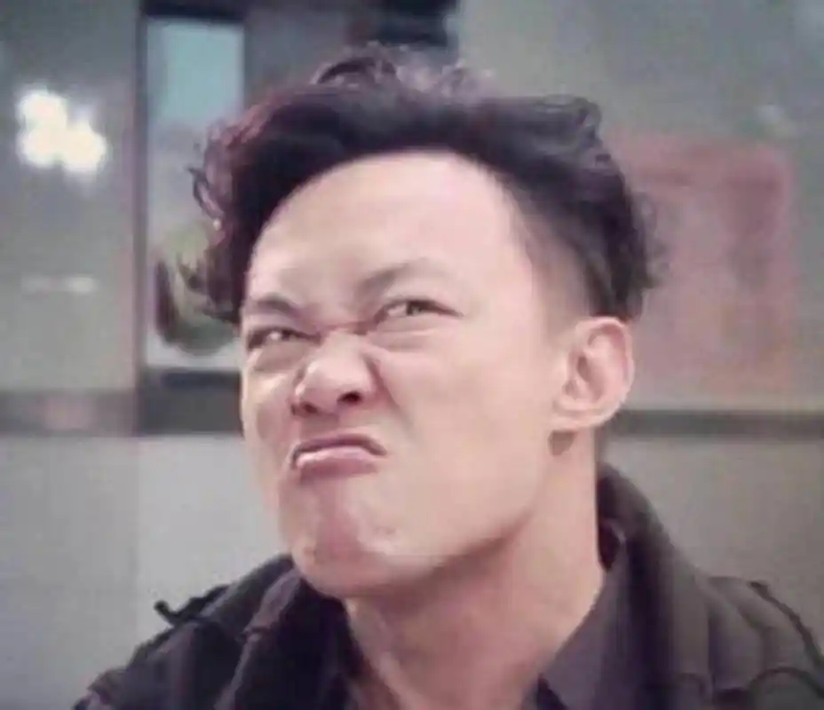 陈奕迅真的随便一动就是表情包,好想知道他是怎么做到每个表情都不