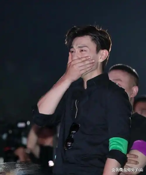 央媒终于出手了!这5位没有艺德的明星沦落至此,完全是咎由自取