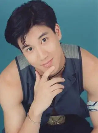 王力宏95年旧照首曝光