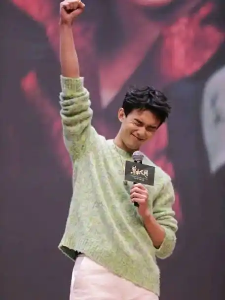 粉丝18秒看了吴磊7次##吴磊蒋勤勤母子戏