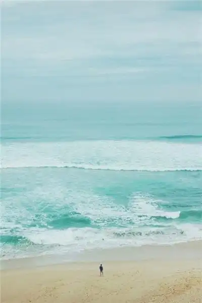 摄影清澈蔚蓝的大海唯美意境高清图片