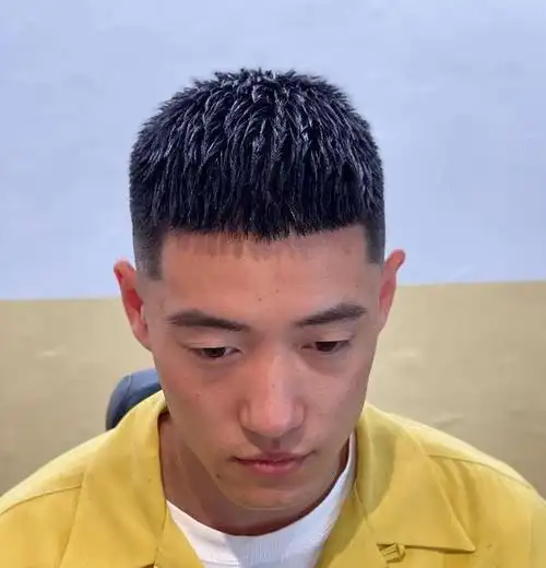 超级帅气的男士发型,飞机头背头时尚烫发,适合大多数男士|寸头_网易