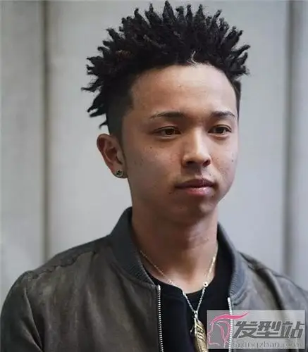 不一样的男生锡纸烫 "酷头"发型帅炸了