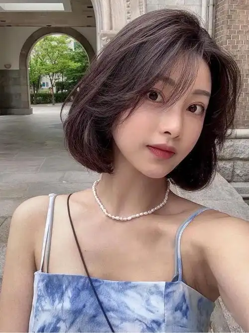 2022年最流行的9款短发,少女必备!|发型|空气刘海|减龄|圆脸_网易订阅