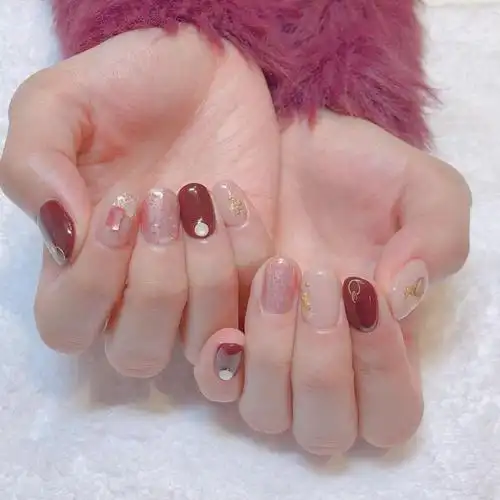 2020年超美25款新年美甲提案!有节日感却不俗气!