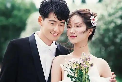 十二星座愿意在朋友圈秀恩爱排行榜,狮子座恋爱巴不得告诉所有人