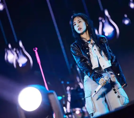 音乐为载体装盛boss张碧晨的新意世界