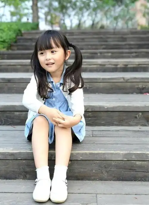 小芈月刘楚恬又长高了初露长腿美女的潜质了