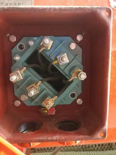 求星三角降压启动实物图