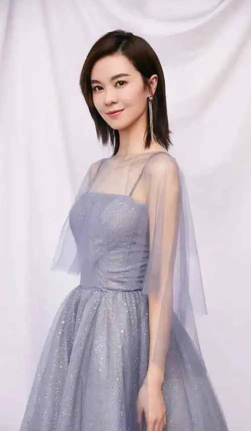 实力唱将郁可唯41岁仍未婚的她成了父亲郁京宁的心病