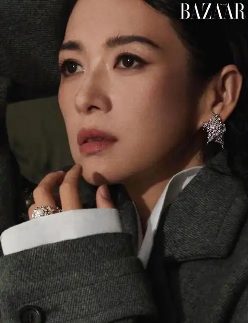 章子怡 时尚芭莎十月刊封面人物