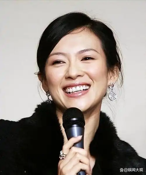 章子怡素颜健身照曝光,网友惊呼:纯素颜状态下的她宛如老太太