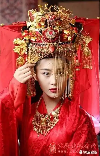 22位古装红衣新娘照,最后一位仿佛惊艳了时光!