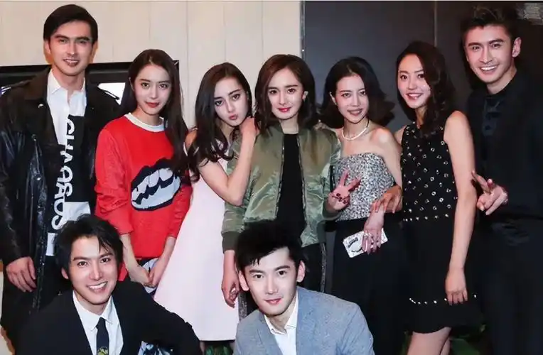 迪丽热巴,祝绪丹,男有高伟光,张云龙,再算上已经解约的黄梦莹和张彬彬