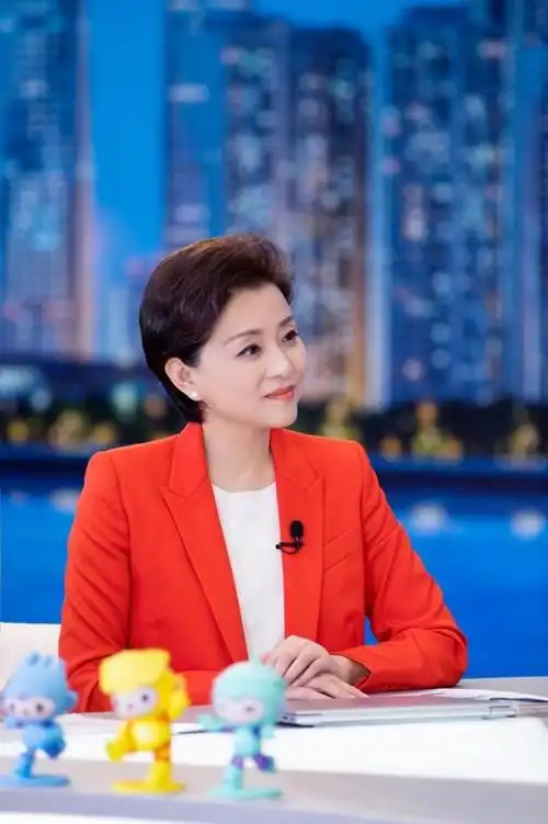 《杨澜访谈录-亚运特辑》由杨澜和浙江卫视主持人池长庚共同主持.