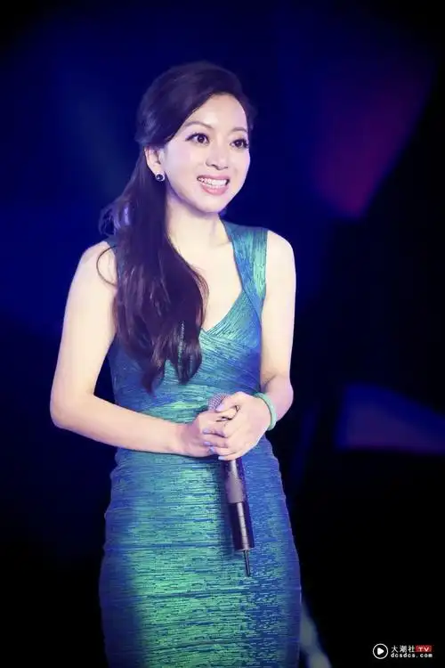 靠卖蚊香年入13亿,打破父辈誓言,这位潮汕80后女掌门带领家族企业赴港