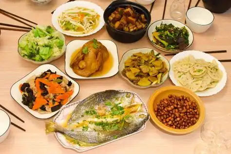 如何做一桌家常菜视频,怎样做一桌子菜_竞价网