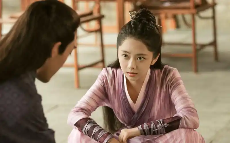 谭松韵《锦衣之下》剧照图片壁纸