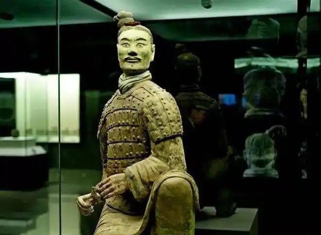 你肯定听说过兵马俑但有多少人知道其中最特殊的一尊呢