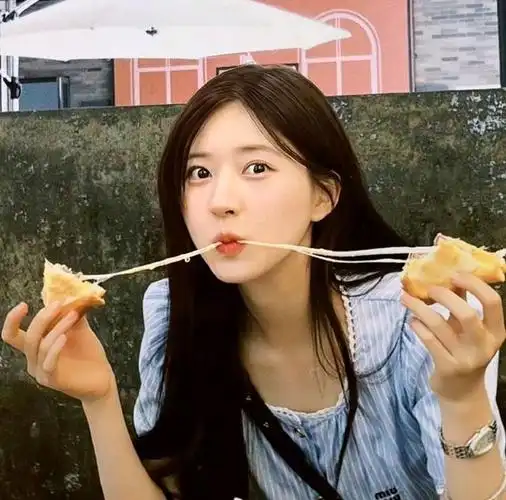 赵露思吃货头像合集,快来看看有你喜欢的吗