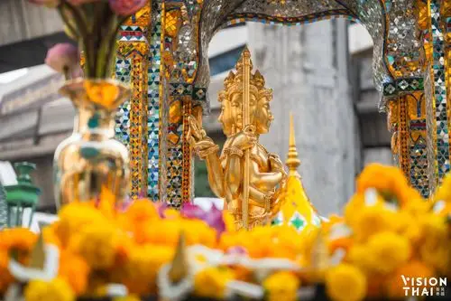 香火鼎盛的曼谷四面佛(vision thai)