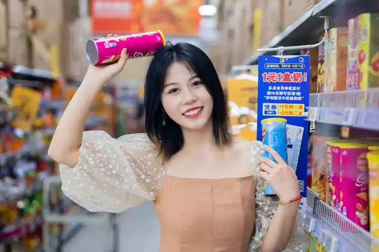 三点- modest丶小朱 - 图虫